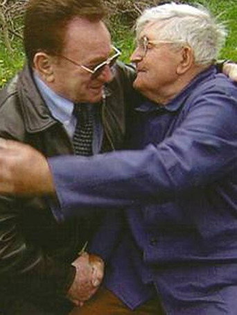 The Metamorphosis of the Good Neighbor