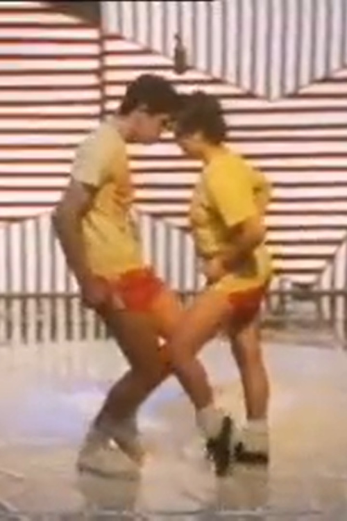 Com Um Monte de Beijos Poster