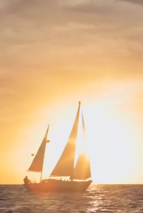 Twenty Eight Feet: Life on a Little Wooden Boat Poster