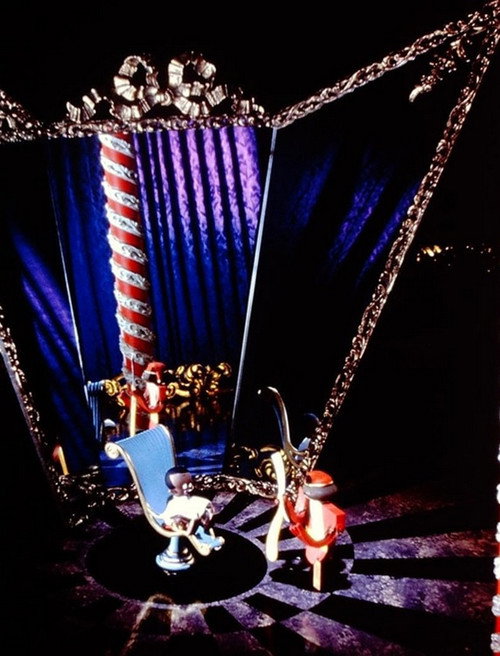 Jasper's Close Shave Poster