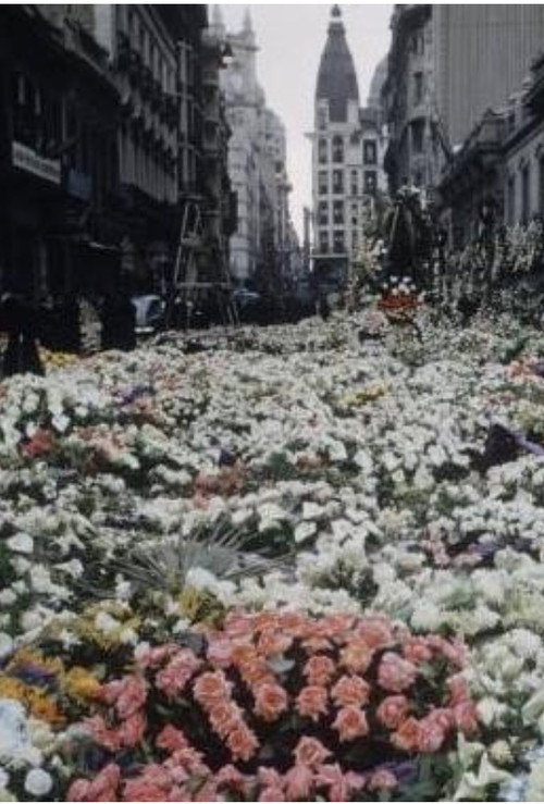 Y la Argentina detuvo su corazón Poster