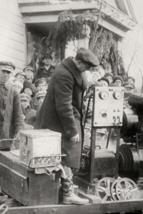 At the Origins of Scientific Cinema Poster