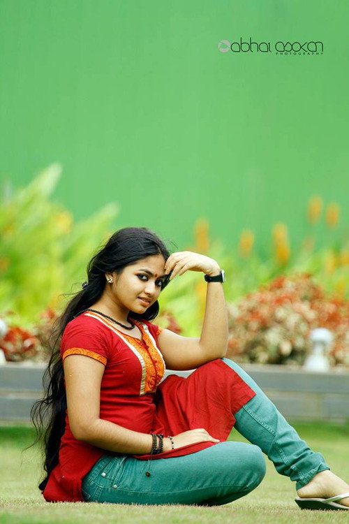 Jaadayum Mudiyum Poster