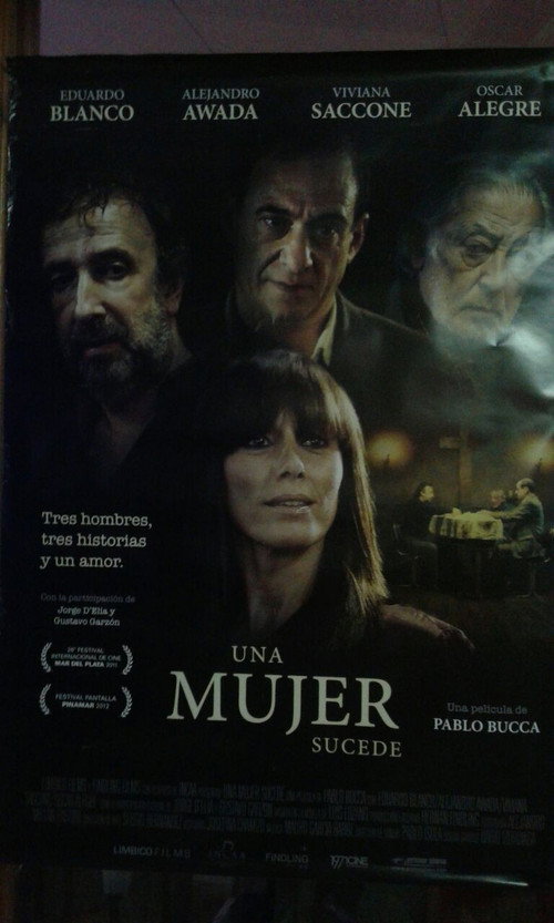 Una mujer sucede Poster