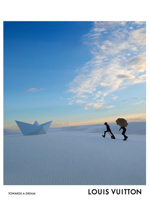 Towards a Dream in the USA Poster