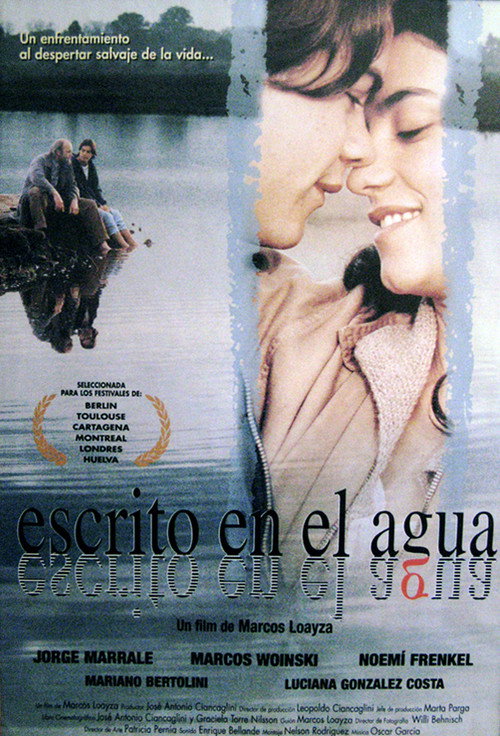 Escrito en el agua Poster