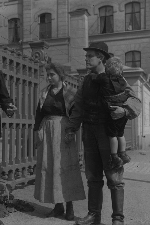 I prövningens stund Poster